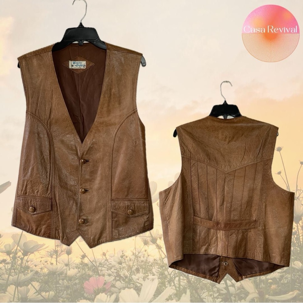 Beautiful vintage leather brown vest!